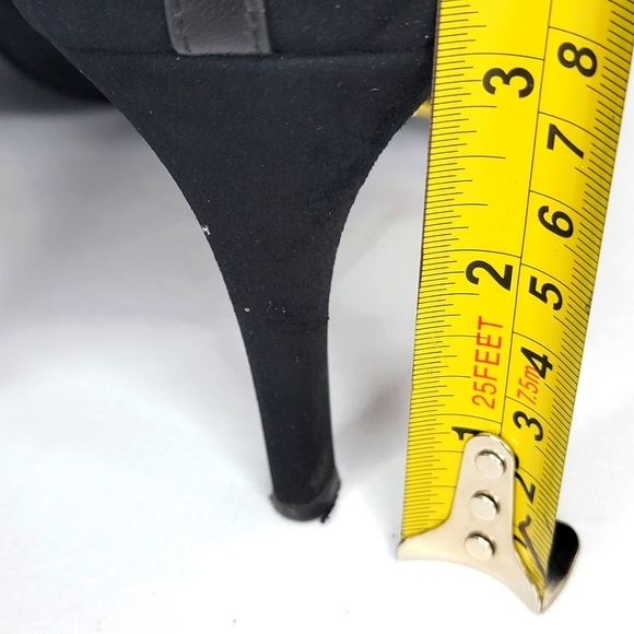 Lauren Ralph Lauren Black Leather Booties Size 9B #1293 - Picture 5 of 10